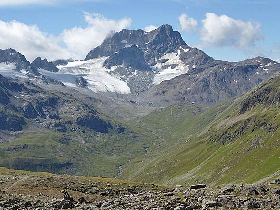 Close-up of Piz Kesch from Sertig Pass