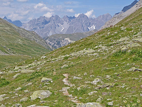 Peaks rising to the west
